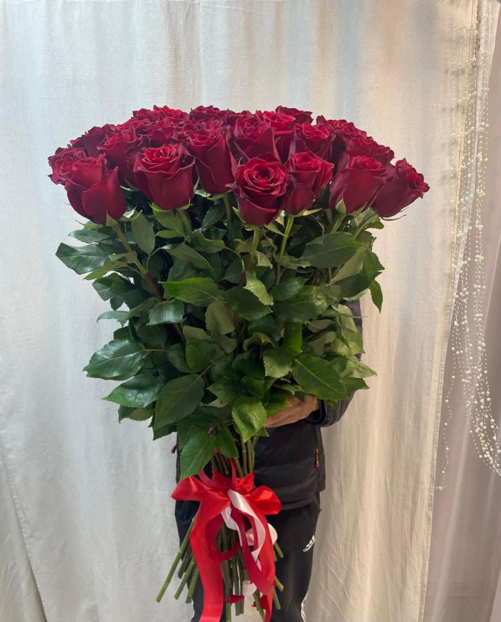 Красные розы длины 100 см (25, 51, 101)