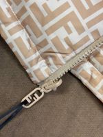 Пуховик женский FENDI