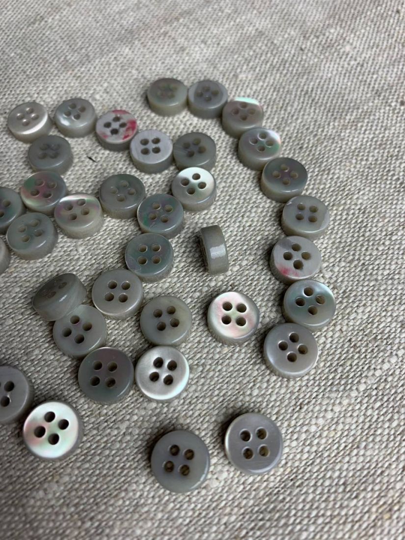 Пуговицы рубашечные