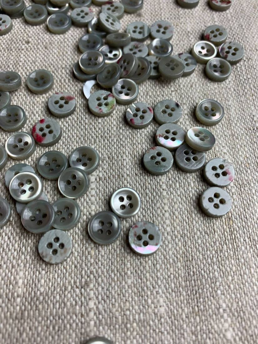 Пуговицы рубашечные
