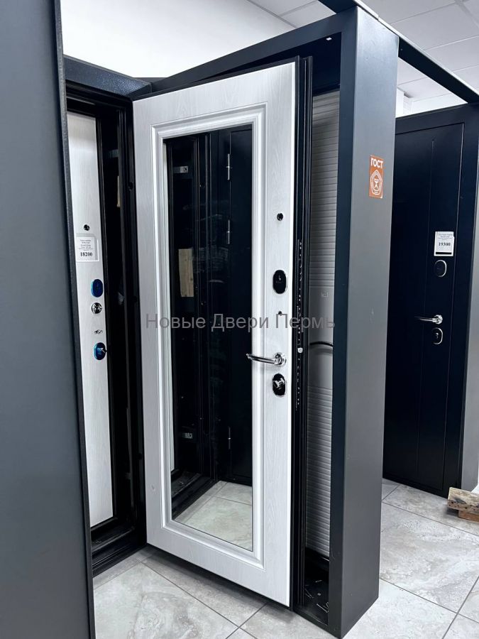 Гарда  Серебро 7,5 Зеркало входная дверь в квартиру