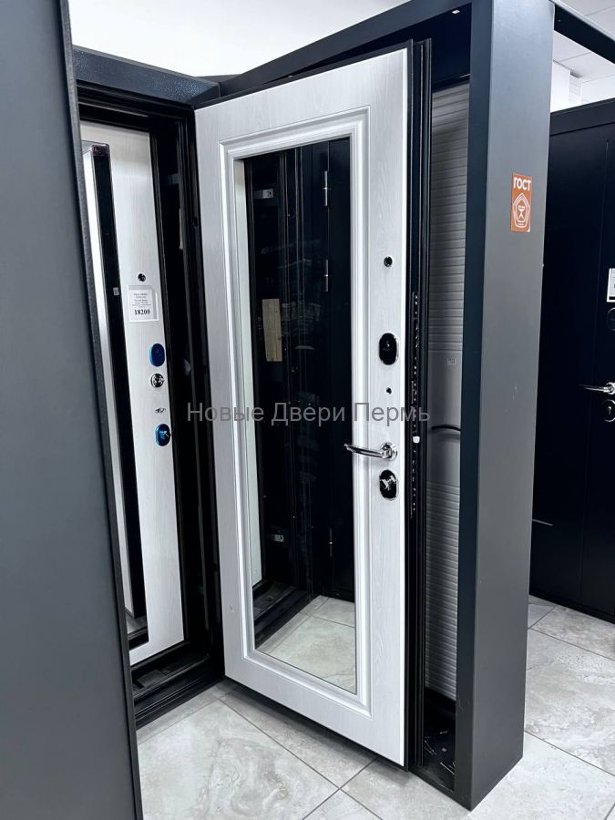 Гарда  Серебро 7,5 Зеркало входная дверь в квартиру