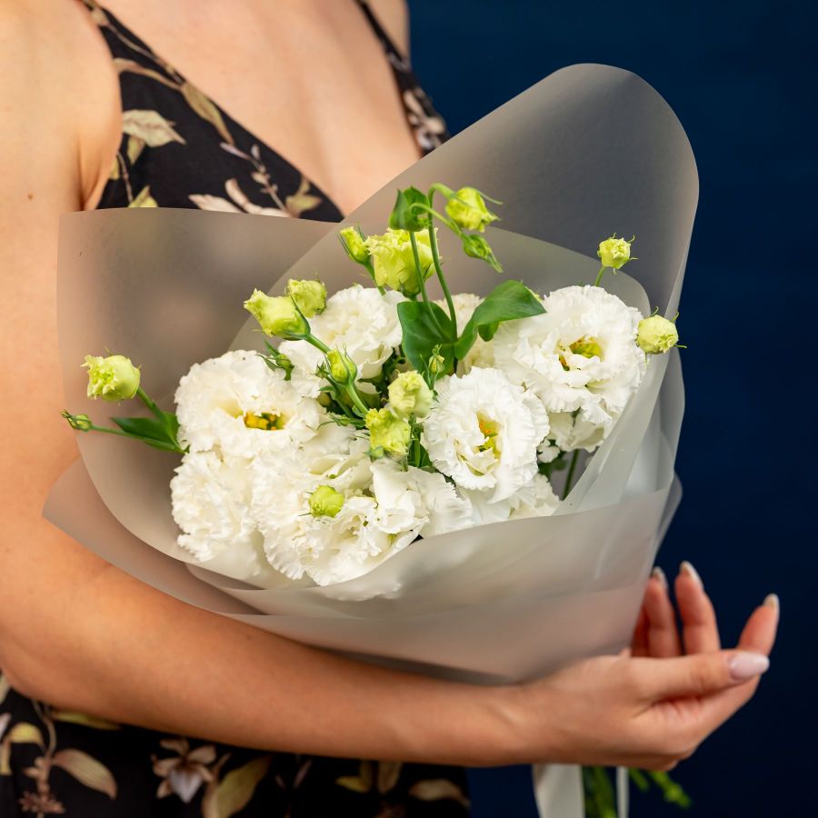 Эустома белая от 5 шт