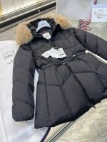 Пуховик женский MONCLER