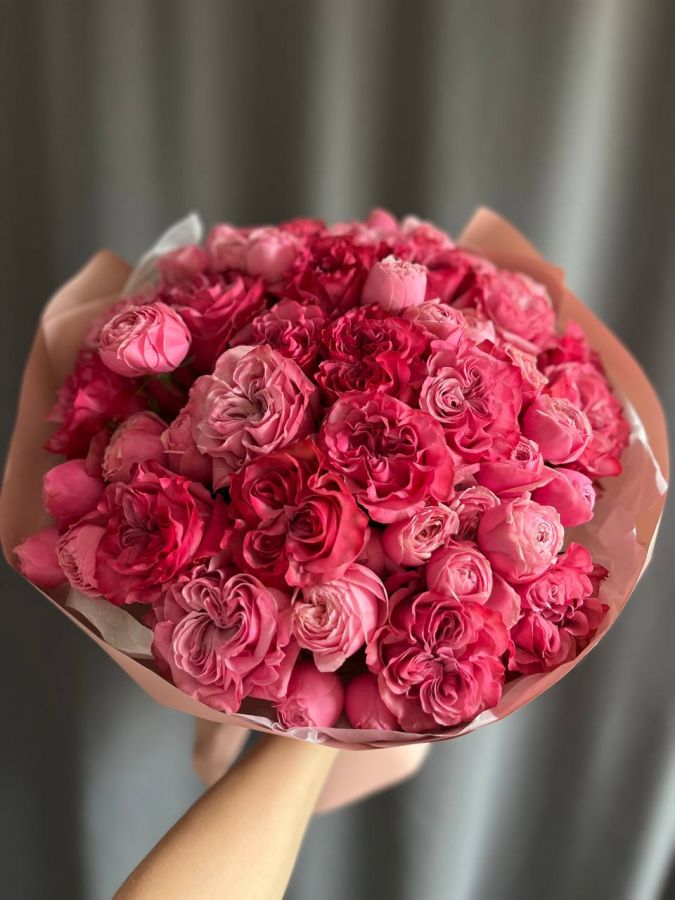 Большой букет роз