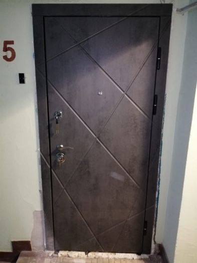 Входная дверь Termo-door Лучи Бетон - FLAT Дуб