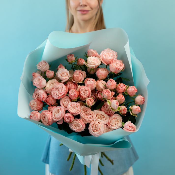 Кустовая роза (сорт бомбастик) 15 шт