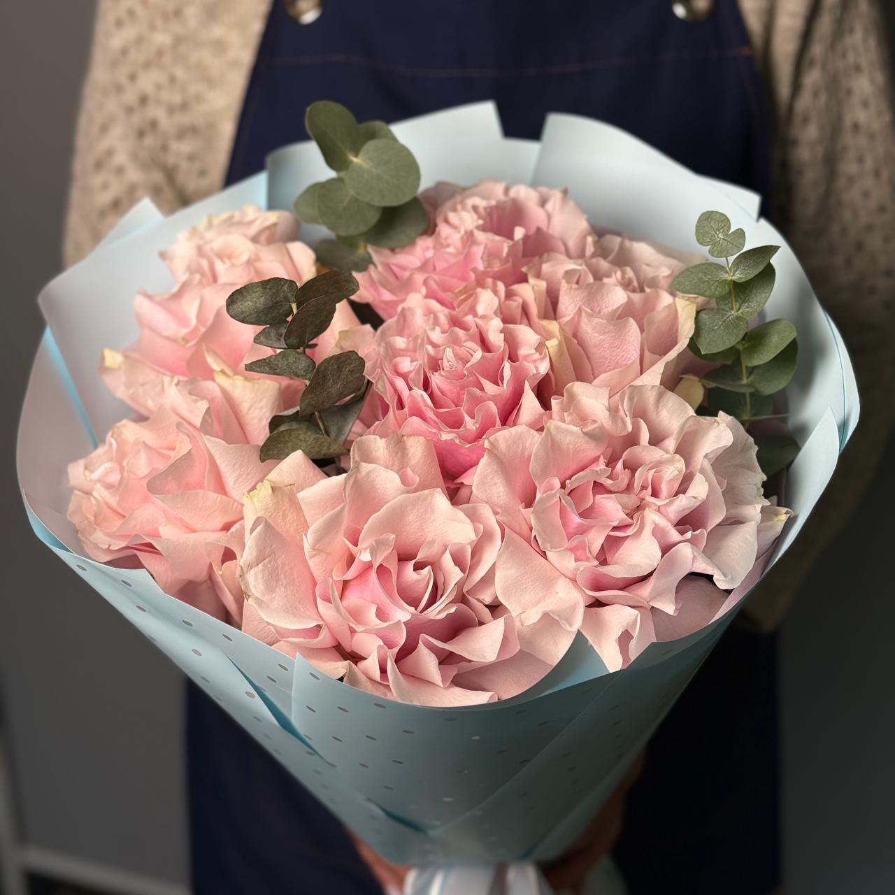 Французские розы с эвкалиптом