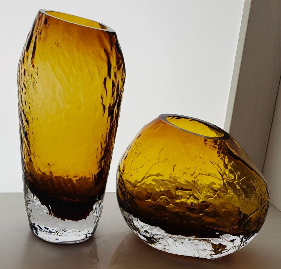 Ваза стеклянная D14 x H 30; D15 x H 21 цвет коричневый и серый