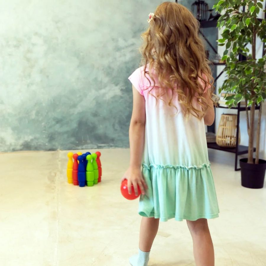 Набор "Кегли" 5 шт и 1 мячик