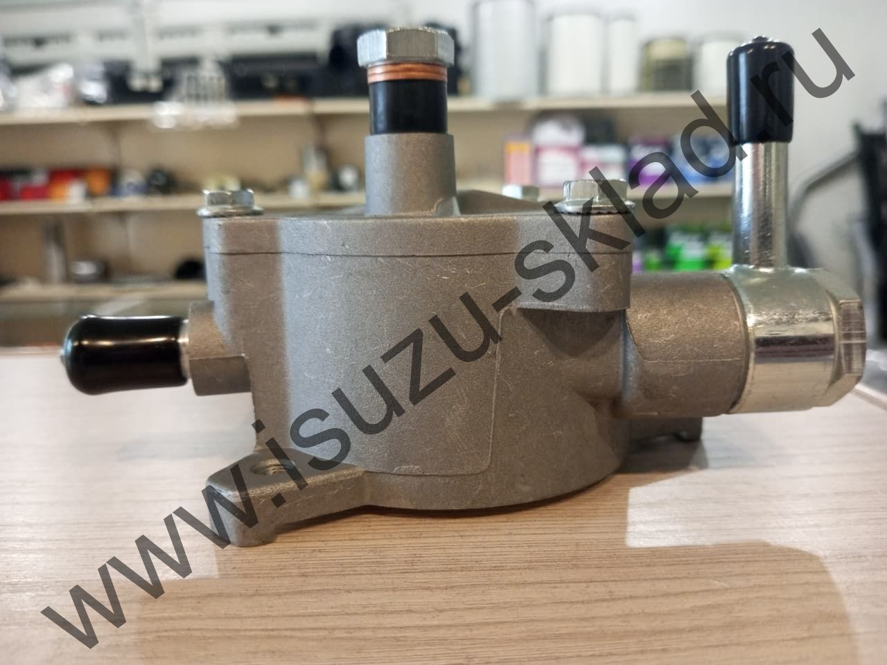 Насос вакуумный генератора nqr71/75/90/Богдан