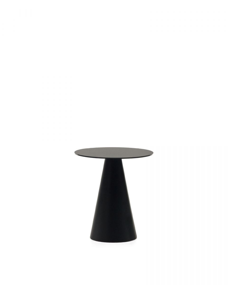 Приставной столик Wilshire из закаленного стекла и металла с матовой черной отделкой,  50 см Приставной столик Wilshire из закаленного стекла и металла с матовой черной отделкой,  50 см