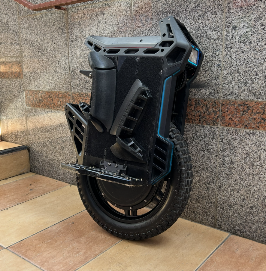 Моноколесо BEGODE BLITZ 134V Б/У Моноколесо BEGODE BLITZ 134V Б/У