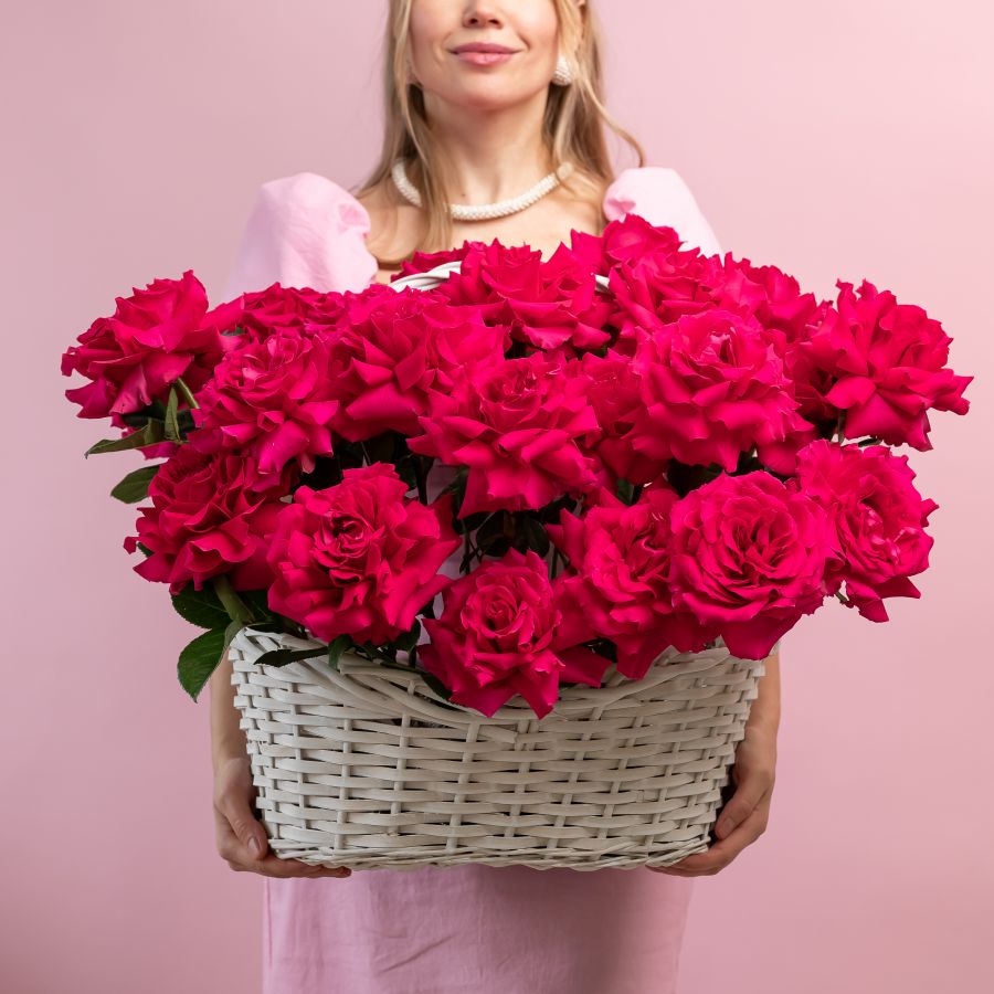 25 Французских роз (Пинк Флойд) в корзине размер L (40/37)