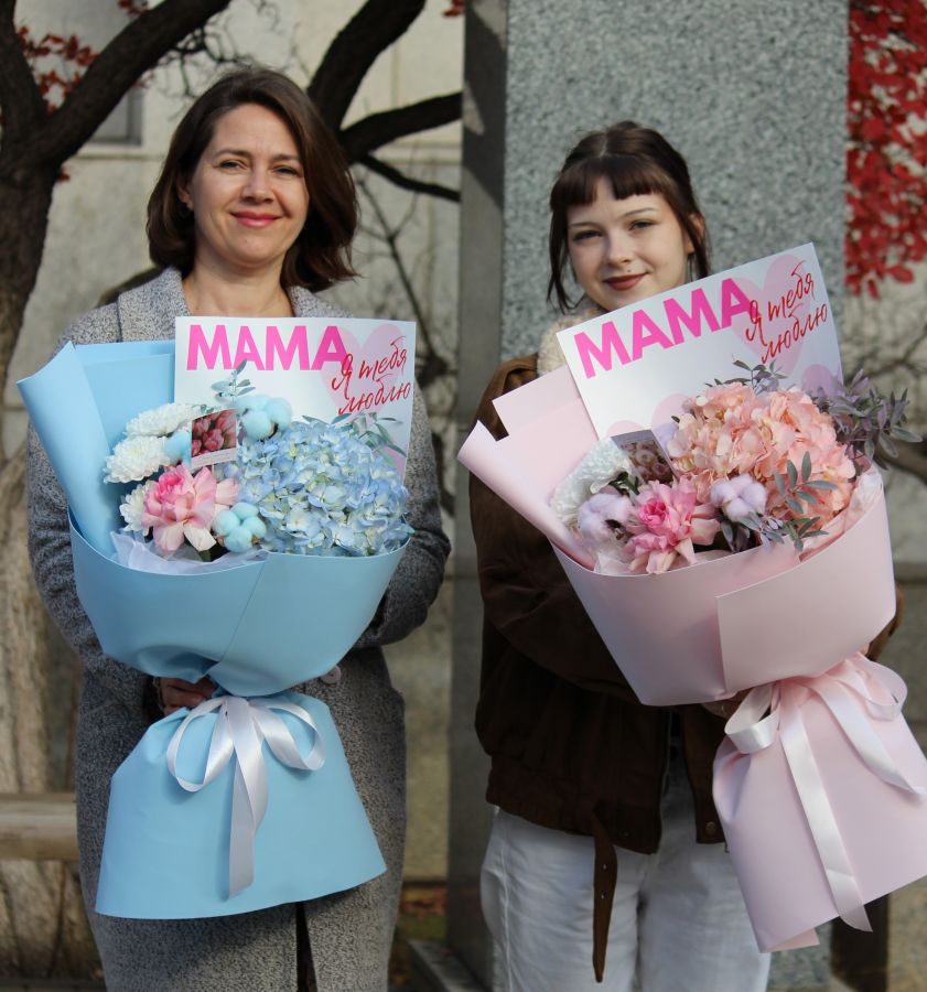 Нежный букет с гортензией и французском розой