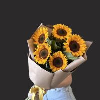 Букет 5 подсолнухов "Солнечный"