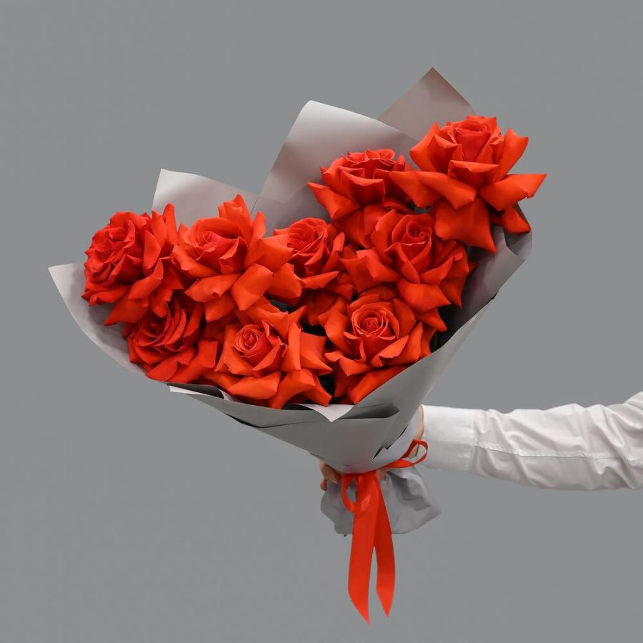 Букет красных французских роз "Очарование души"