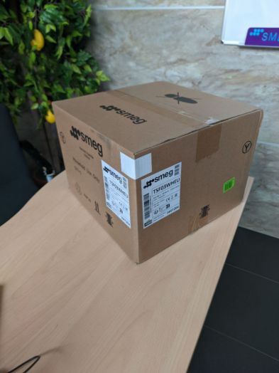 Smeg TSF03WHEU (уценка)