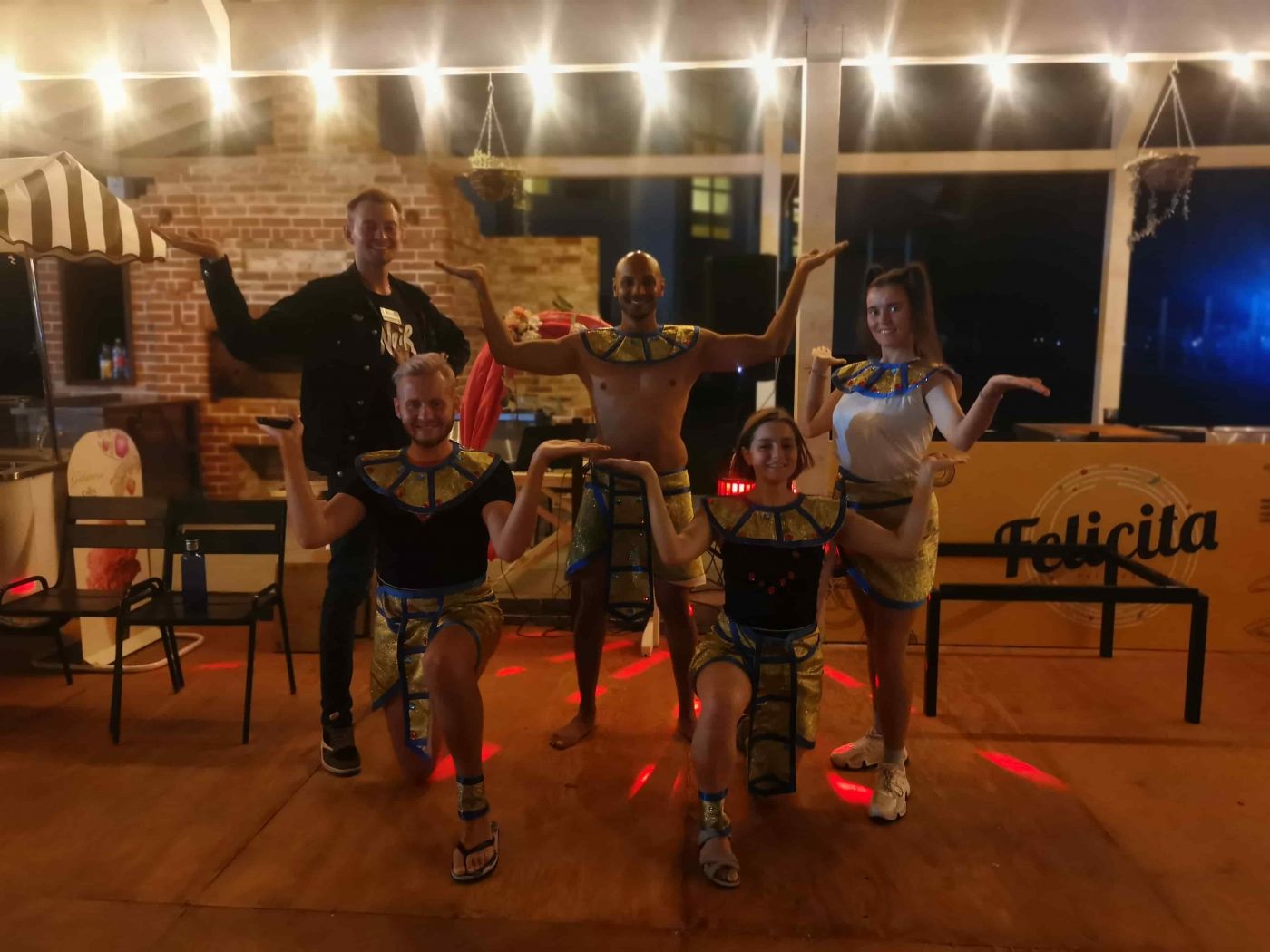 Акция - Двухкомнатный люкс номер с балконом на 3-4х гостей и видом на море в (Корпус Б)