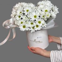 Шляпная коробка с ромашкой «Любовь мамы всегда со мной»