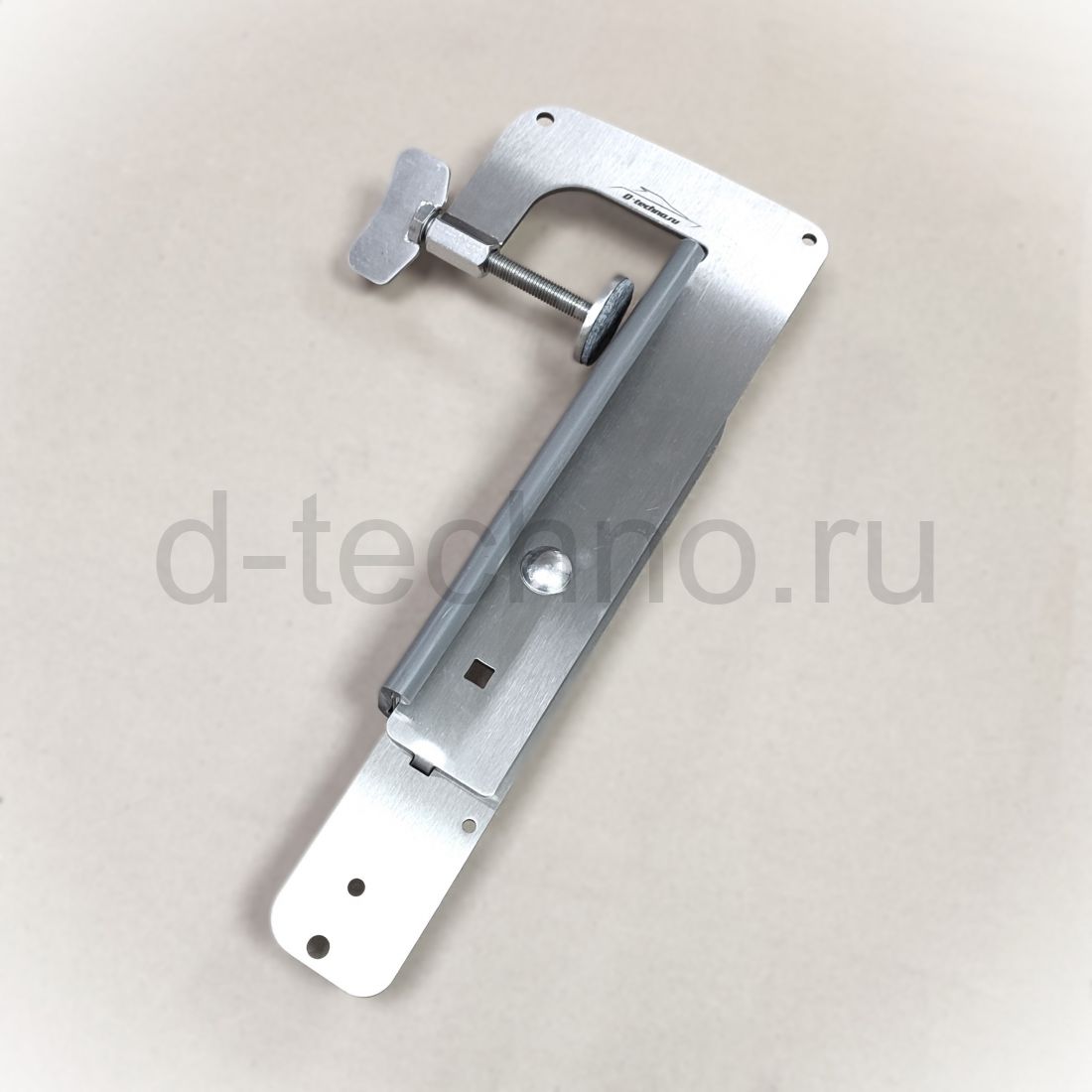 Струбцина крепления датчика эхолота