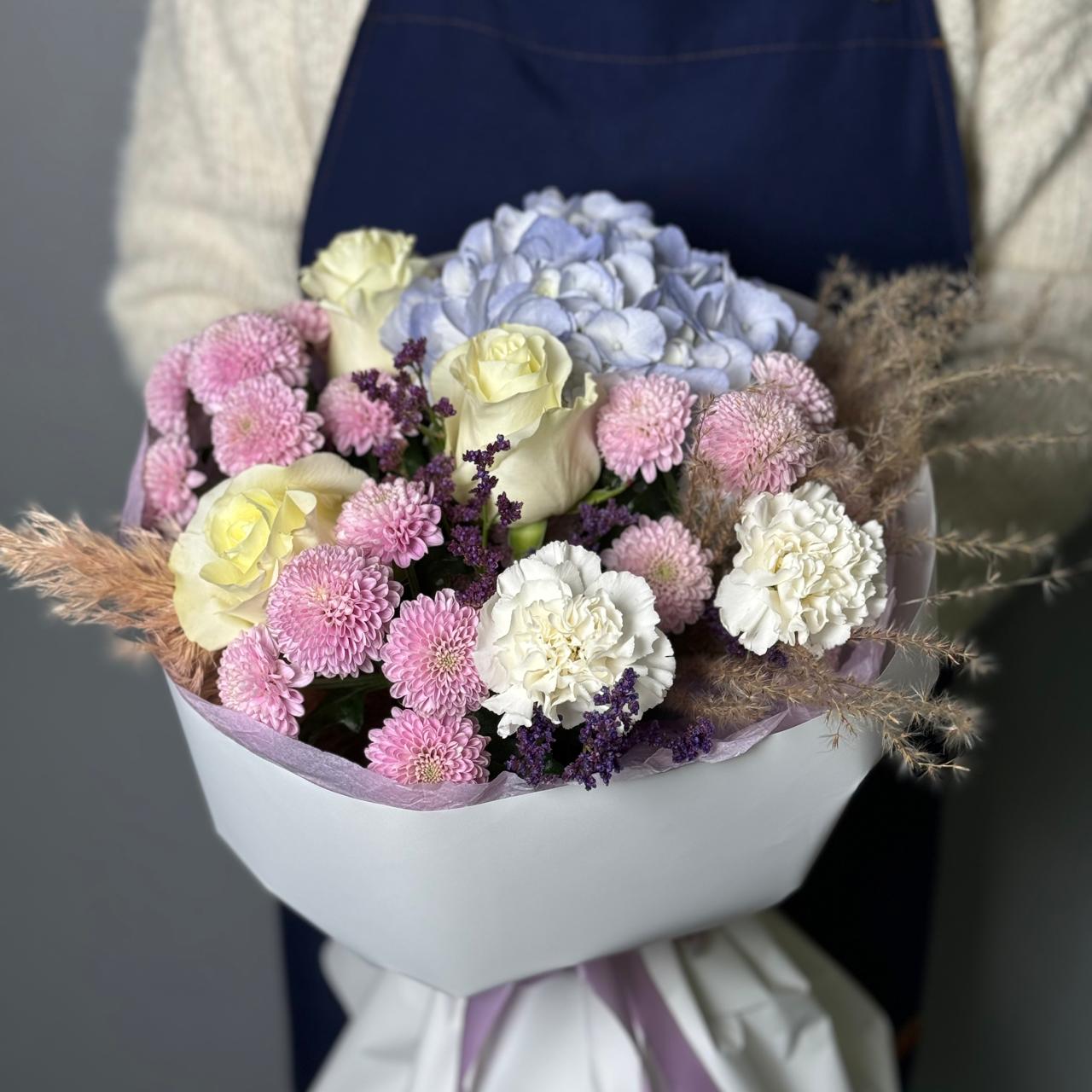 Букет нежный с кремовой розой ☺️