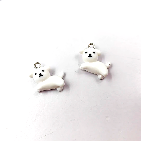 Подвеска кабошон Собачка белая из полимерной смолы 20х13 мм  IYOE.D.2013