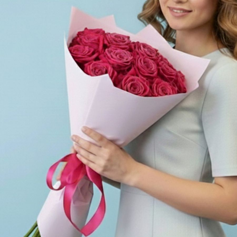 15 малиновых роз (50см)