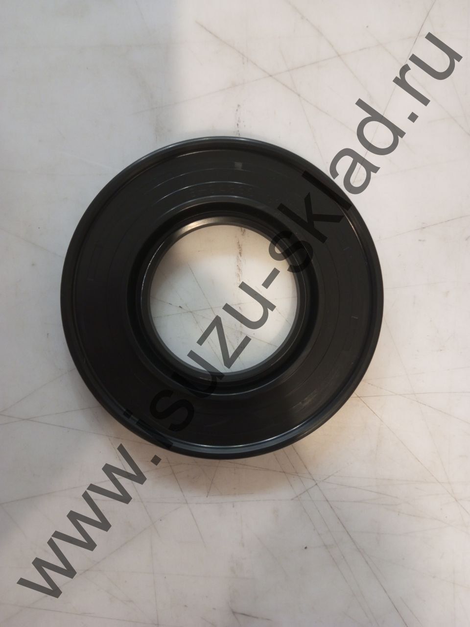 Сальник ступицы задн наружн nlr85/nmr85 (Япония)