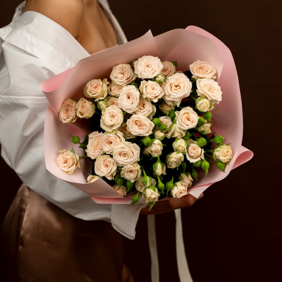 Букет из 9  кустовых роз Таня