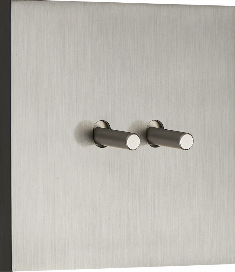 Выключатель звонкового типа на 2 тумблера, цилиндр, 10AX 250V, вороненая сталь, серия N96