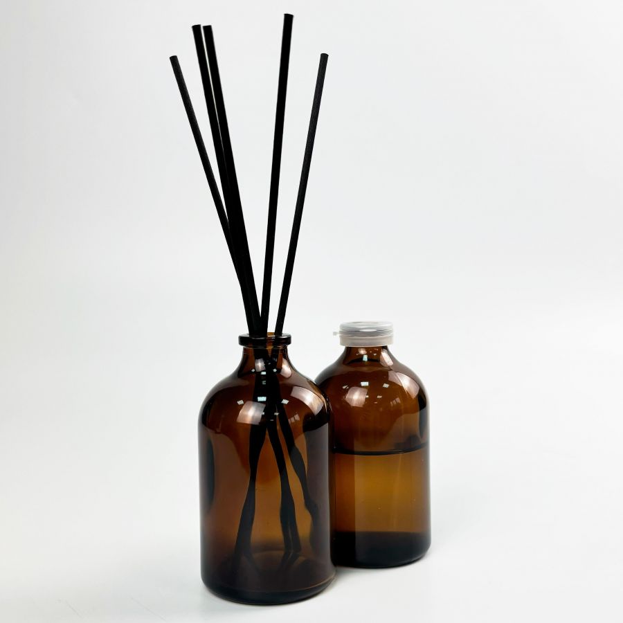 Комплект для диффузора Labdevices 100 мл (темн., флаконы ФП-100 с пласт., пробкой), 63 шт/упак