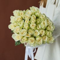 Белые розы 60 см под ленту (35 шт)