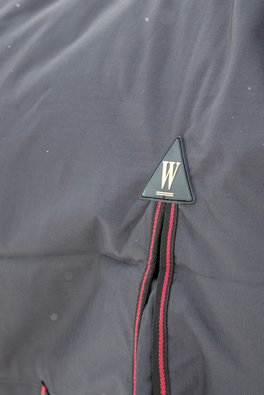 Непромокаемая попона с высокой шеей "Horse Comfort" на утеплителе 300 г/м. 1200 ден. Суперкрепкая!