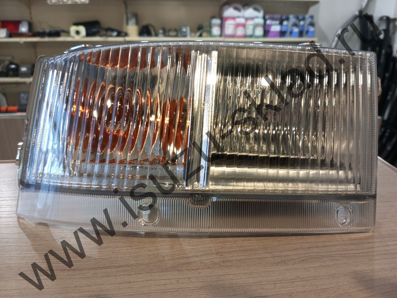 Фара противотуманная передняя левая fvr34/cyz52