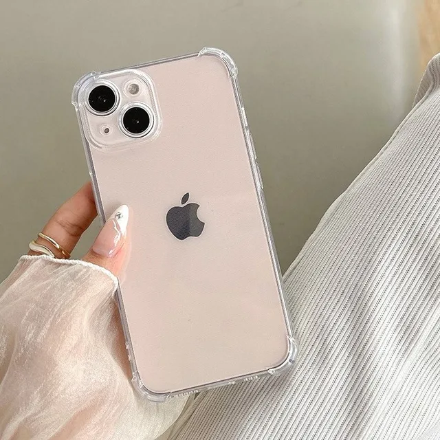 Чехол на iPhone 13