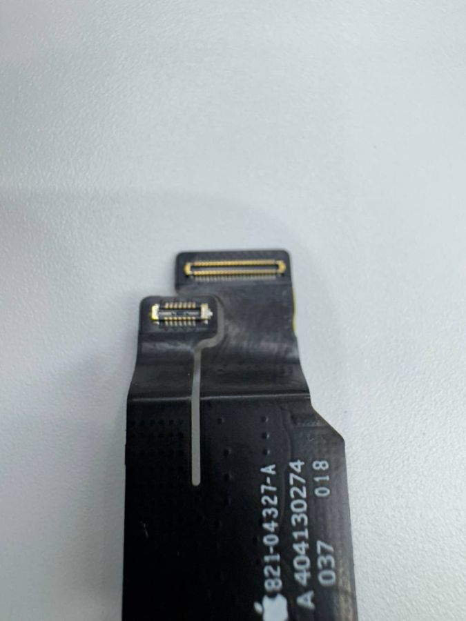 Apple iPhone 15 нижний шлейф с разъёмом зарядки оригинал с разбора (снятый) голубой