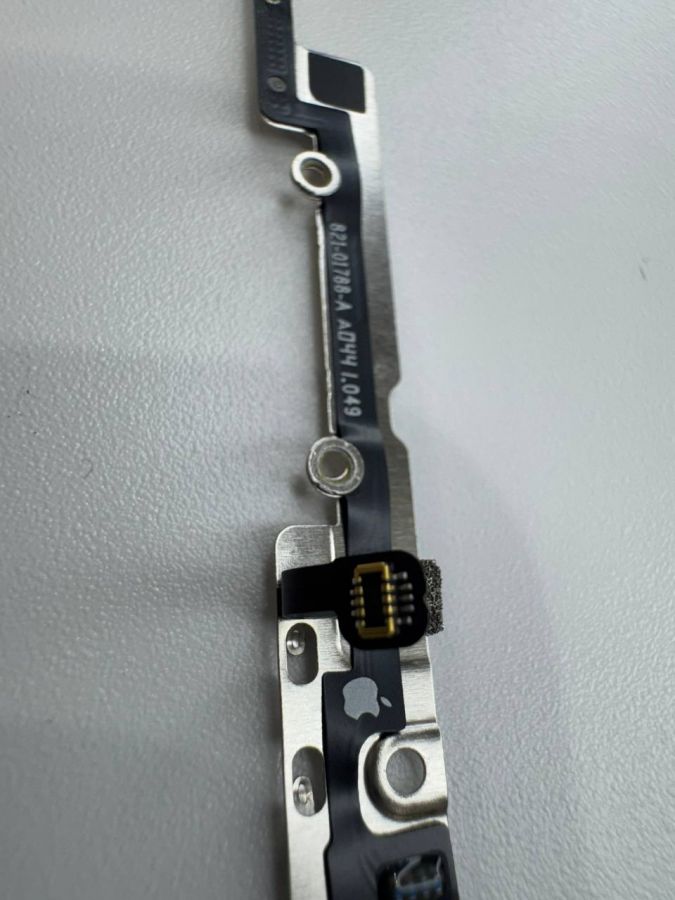 Шлейф для iPhone Xr антенны GSM в сборе с планкой Ор (OR) с разбора оригинал