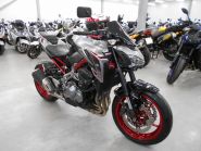 KAWASAKI Z900