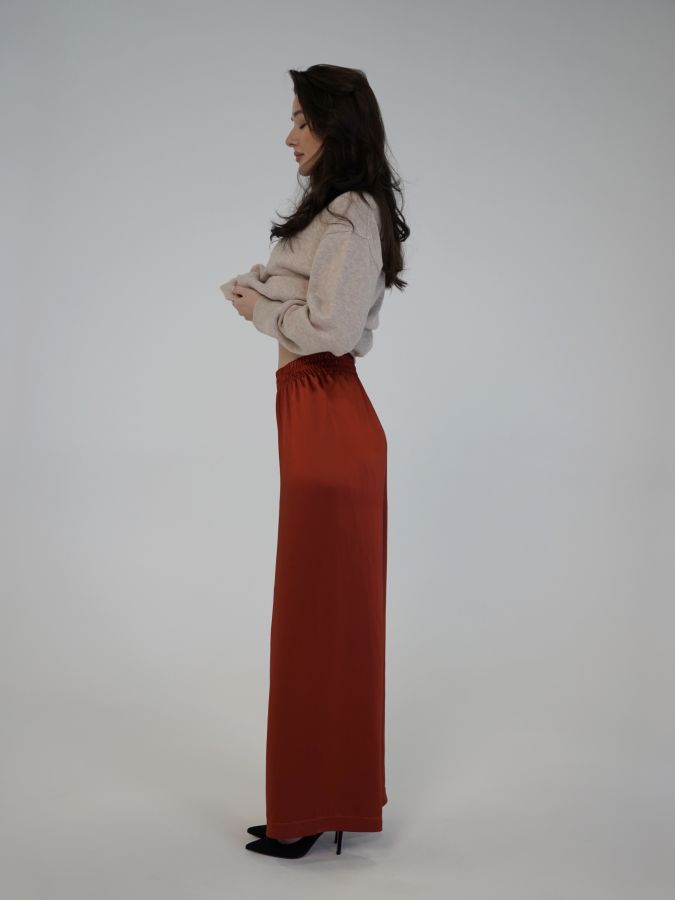 Брюки из сатина огненные