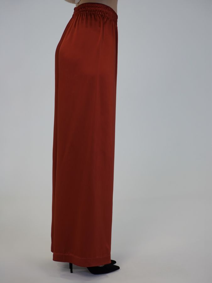 Брюки из сатина огненные