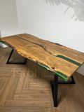 Стол кухонный из эпоксидной смолы