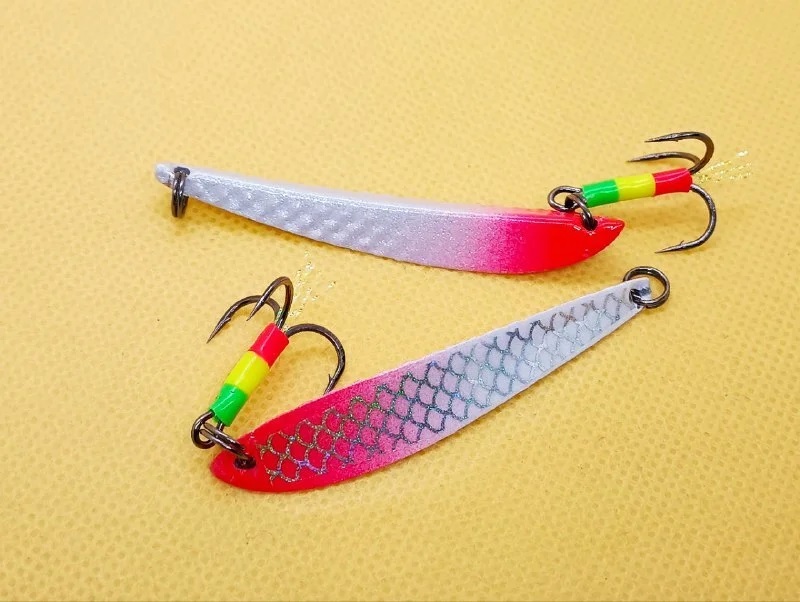 Блесна Белый Волк "КИЛЛЕР-2" 65 мм. Красно-Белая УФ