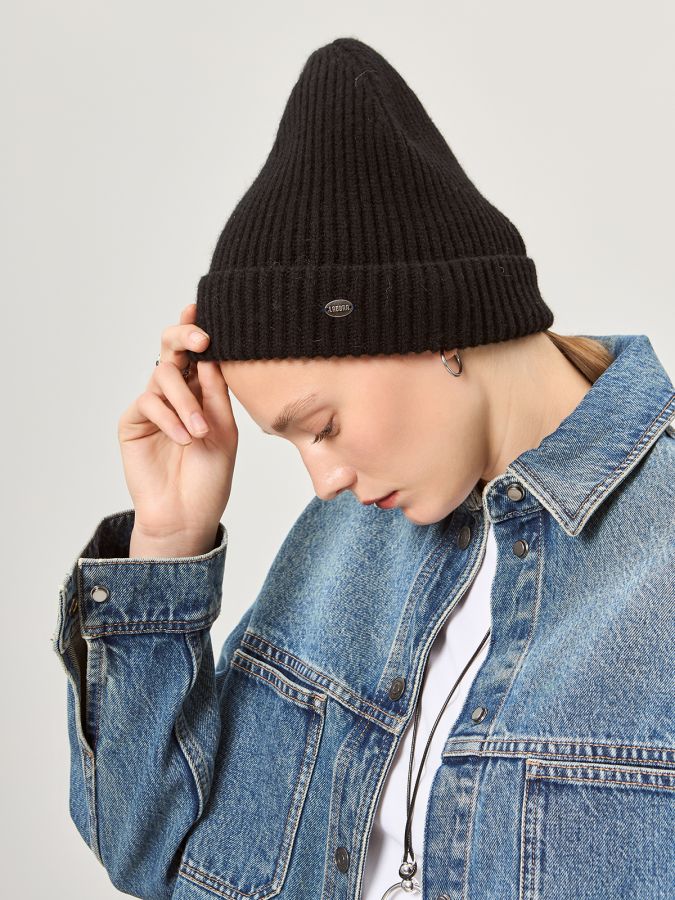 Шапка женская пух енот+шерсть+виск LB-N88066 black LABBRA