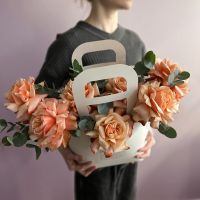 Элегантные розы в сумочке