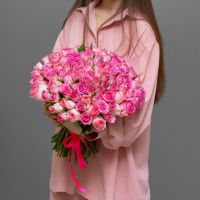 101 роза розовая 40 см (Кения) под ленту