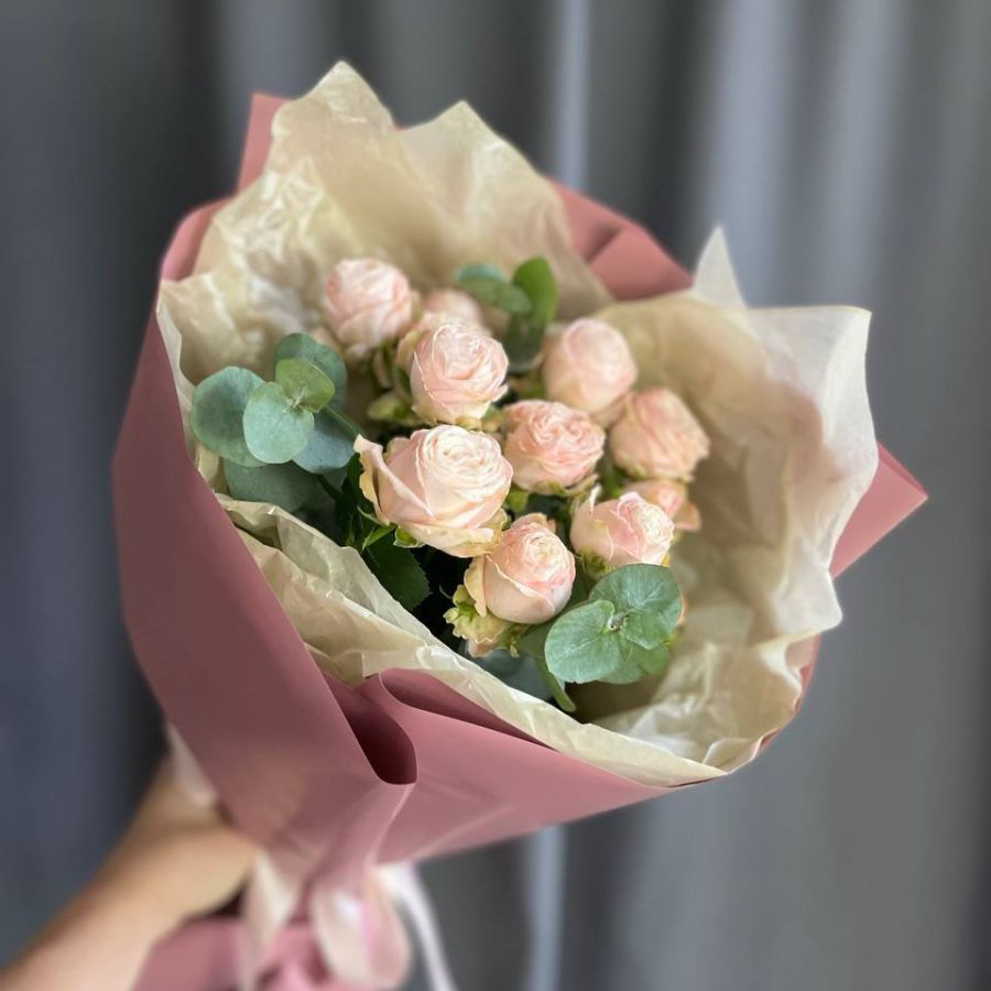 Букет с пионовидной розой