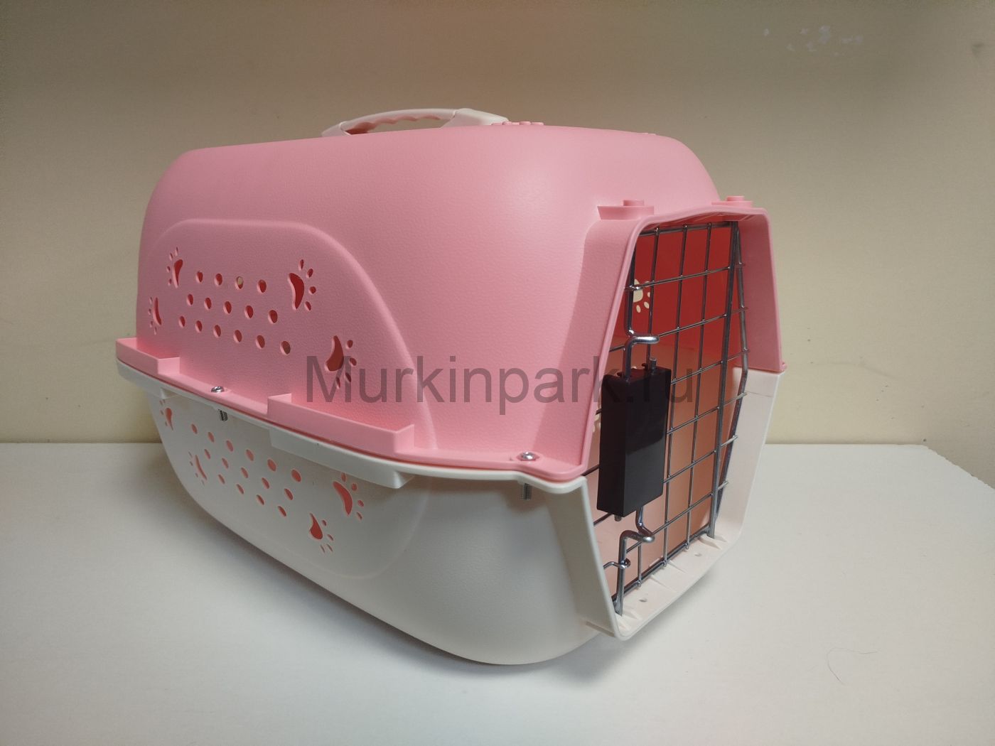 Переноска пластиковая 47.5×33×31 см Лапки