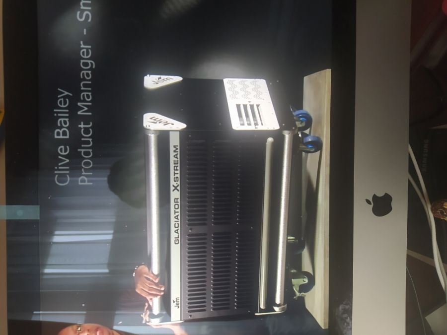 Машина тяжелого дыма Glaciator X STREAM