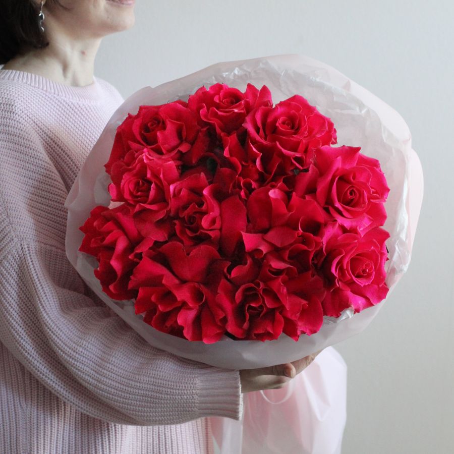 Букет малиновых французских роз